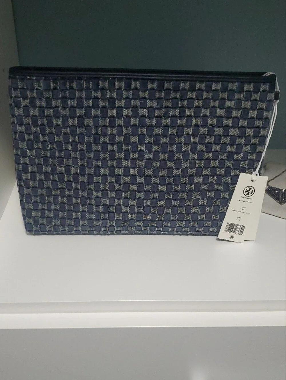 TORY BURCH WOVEN POUCH/WRISTLET. NAVY &GREY
